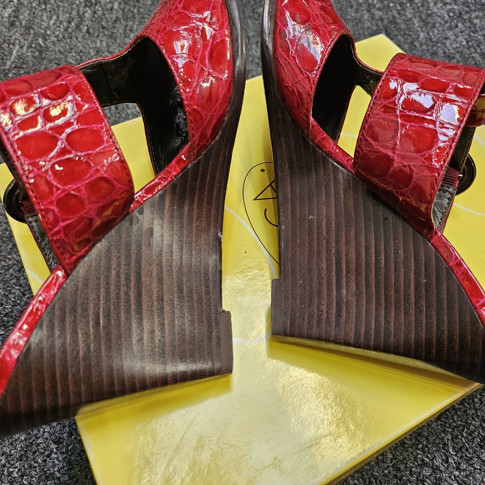 Joan & David Orchid Dark Red Croc Pattern Square Toe Wedge Sandals Size 6.5 - Picture 6 of 11